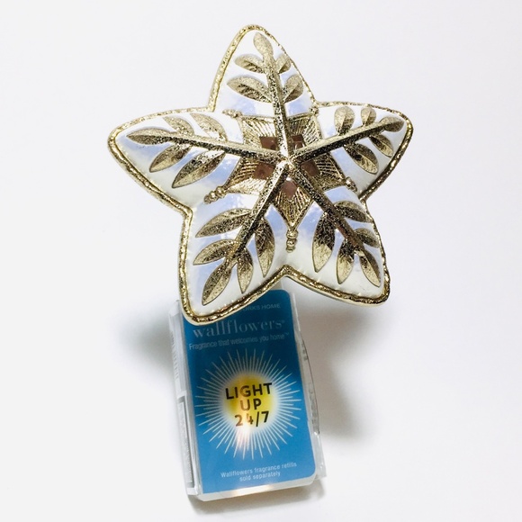 STARFLAKE SNOWFLAKE Nightlight Wallflowers Plug - Picture 2 of 4